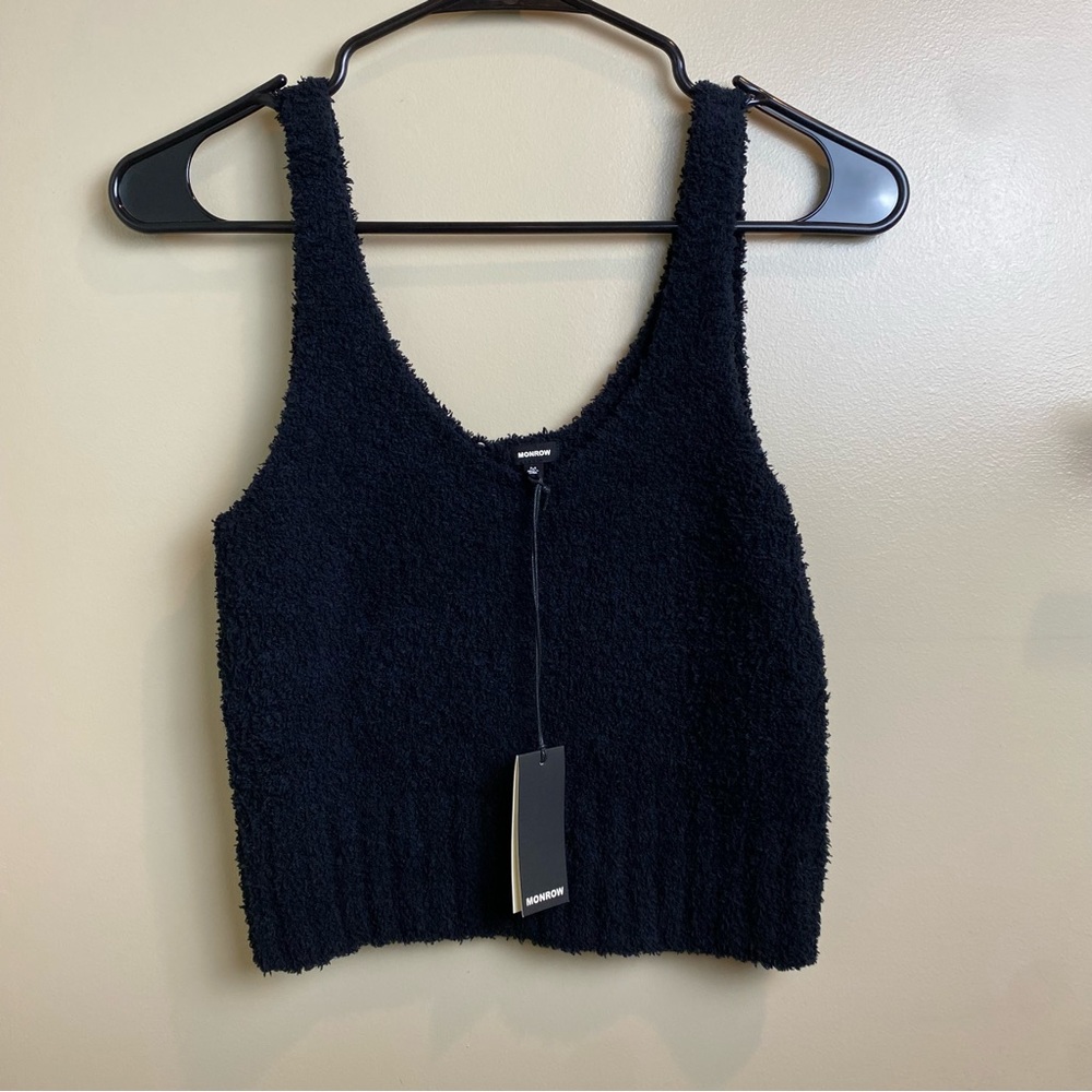 Women’s Medium Black Crop Tank